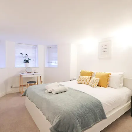 A Great One Bedroom With Garden 公寓